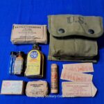 world-war-two-marine-corps-first-1st-aid-pouch-jungle-type-belt-issue-full-of-original-items-used-excellent-1944