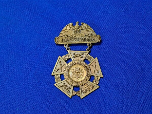world-war-two-medal-for-the-19+41-manuvers-the-army-held-in-the-southern-states-excellent