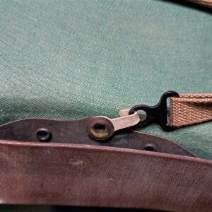 world-war-two-marine-navy-army-type-pith-helmet-tan-with-sweat-band-and-chin-strap-excellent-conditon-dated-1944