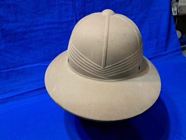 world-war-two-marine-navy-army-type-pith-helmet-tan-with-sweat-band-and-chin-strap-excellent-conditon-dated-1944