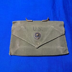 korean-war-1953-dated-first-aide-pouch-by-white-bush-company-excellent-condition