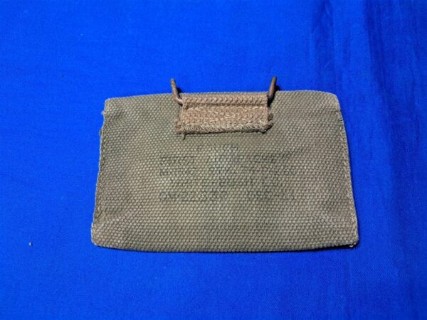 korean-war-1953-dated-first-aide-pouch-by-white-bush-company-excellent-condition