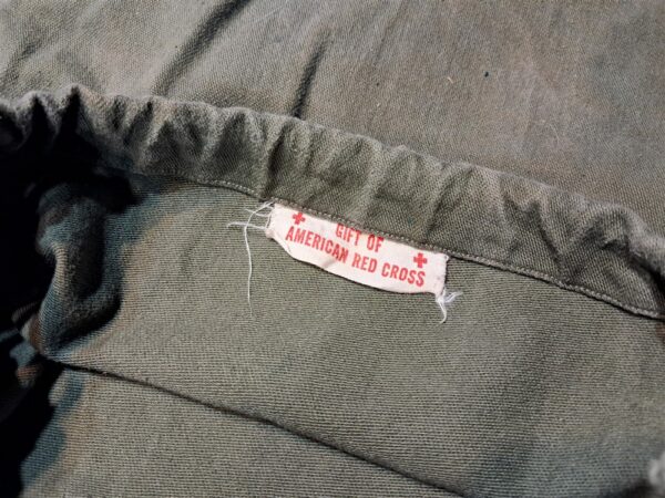 world-war-two-red-cross-small-gift-sack-bag-for-the-troops-in-the-field-tag-present