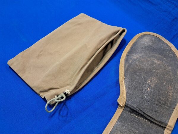 world-war-two-set-of-slippers-in-cotton-cloth-carrying-case-with-string-slipper-excellent-condition