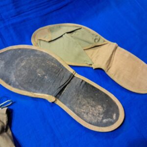 world-war-two-set-of-slippers-in-cotton-cloth-carrying-case-with-string-slipper-excellent-condition