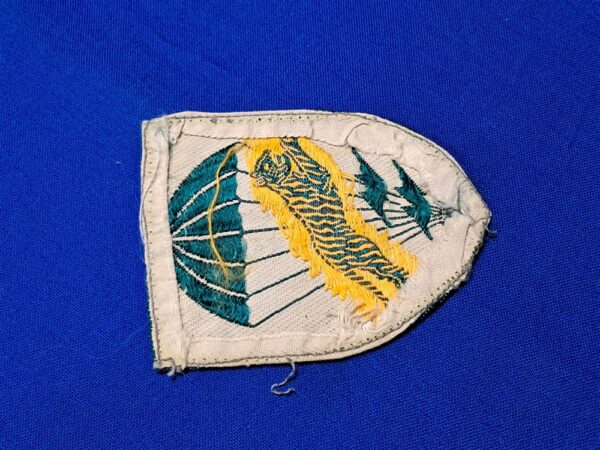 vietnam-arvin-special--forces-patch-woven-uniform-removed-2nd-pattern