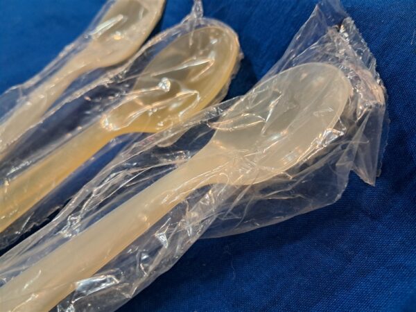 vietnam-war-set-of-tree-c-ration-spoons-for-helmets-and-components-plastic-in-original-wrap