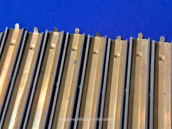 vietnam-war-pre-1969-stripper-clips-for-556-m-16-ammunition-bright-and-like-new-condition-with-both-end-tabs