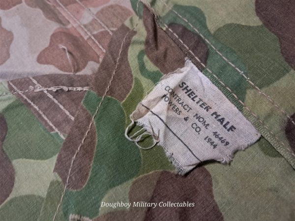 world-war-two-original-near-mint-unissued-marine-corps-camo-shelter-half-complete-with-parts-and-straps-frog