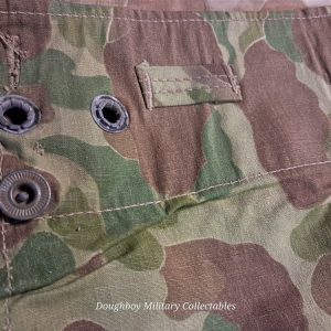 world-war-two-original-near-mint-unissued-marine-corps-camo-shelter-half-complete-with-parts-and-straps-frog