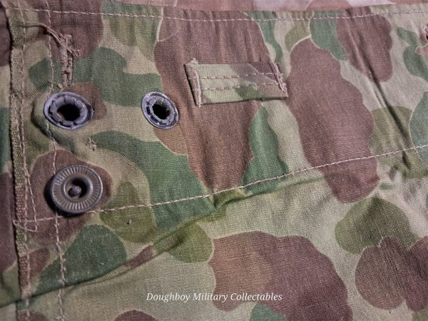 world-war-two-original-near-mint-unissued-marine-corps-camo-shelter-half-complete-with-parts-and-straps-frog