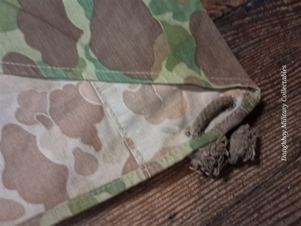 world-war-two-original-near-mint-unissued-marine-corps-camo-shelter-half-complete-with-parts-and-straps-frog