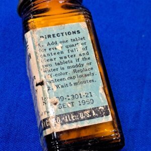 korean-war-water-purification-tablets-tabs-in-0original-larger-bottle-for-med-kits-blue-label-1950-dated