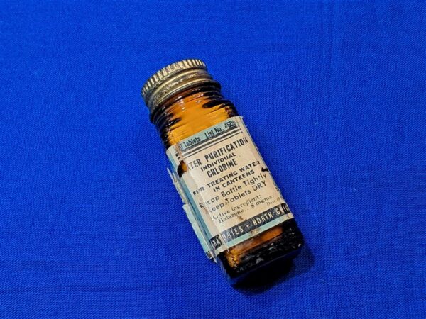 korean-war-water-purification-tablets-tabs-in-0original-larger-bottle-for-med-kits-blue-label-1950-dated
