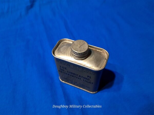 world-war-two-rifle-oil-2-ounce-can-for-cartridge-belt-in-the-battlefield-1944-dated