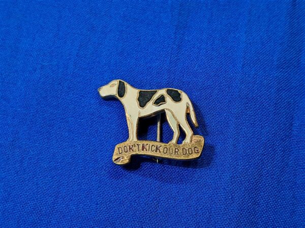 world-war-two-missouri-203rd-coastal-artillery-unit-insignia-with-hound-dog-excellent-condition