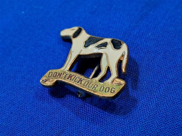 world-war-two-missouri-203rd-coastal-artillery-unit-insignia-with-hound-dog-excellent-condition
