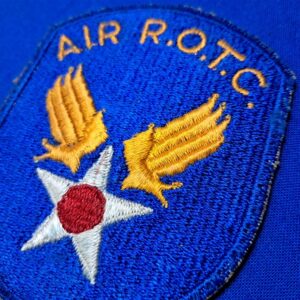 world-war-two-student-reserve-officers-training-camp-patch-for-air-corps-interest-snowy-back