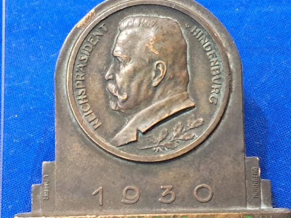 german-world-war-two-vehicle-plaque-for-the-automobile-club-dutch-enamel-on-metal-by-lauer