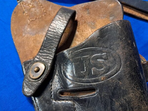 world-war-two-korean-war-modified-m-3-shoulder-holster-tanker-model-dyed-black-for-new-regulations-fits-45-pistol
