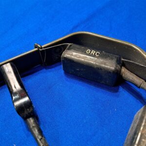 vietnam-war-era-throat-microphone-grc-267-plastic-neck-band-for-pilot-flight-helmets