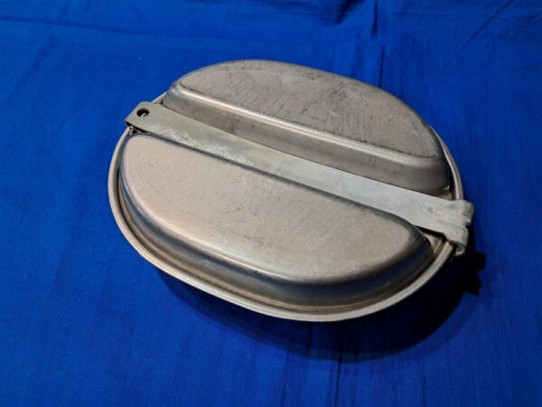 vietnam-war-era-mess-kit-with-utensils-59-dated-handle-excellent-condition-stainless-steel