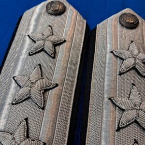 vietnam-war-period-lieutenant-general-shoulder-boards-full-bullion-with-hand-sewn-on-stars-excellent-condition