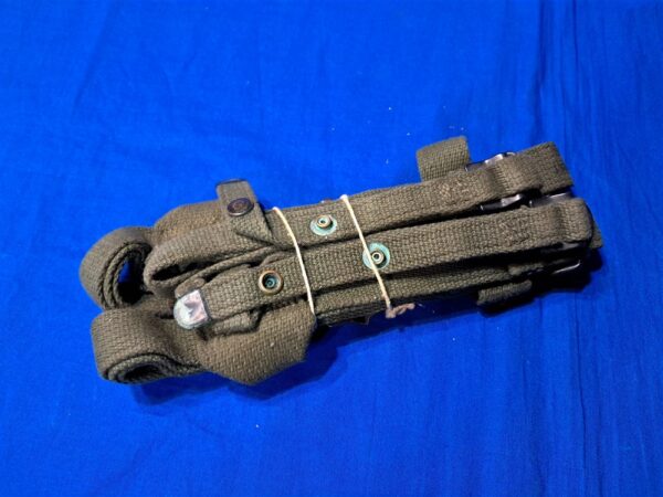 vietnam-war-early-1961-daed-sleep-bag-strap-carrying-for-bottom-of-system-mint-conditiion-with-original-ties