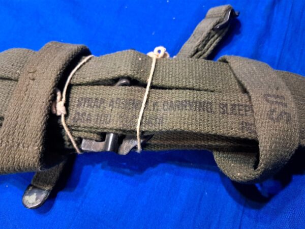 vietnam-war-early-1961-daed-sleep-bag-strap-carrying-for-bottom-of-system-mint-conditiion-with-original-ties