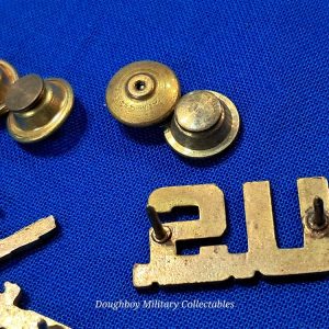 world-war-two-officers-collar-insignia-small-shirt-sized-matched-set-with-clutches-131st-infantry