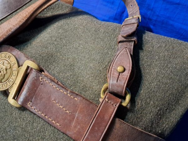 world-war-one-british-service-belt-general-leather-with-cross-strap-excellent-condition-cast-brass-king-crown