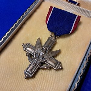 world-war-two-distinguised-service-cross-to-killed-in-action-presely-soldier-1944-europe-missouri-with-purple-heart-grouping-wwii