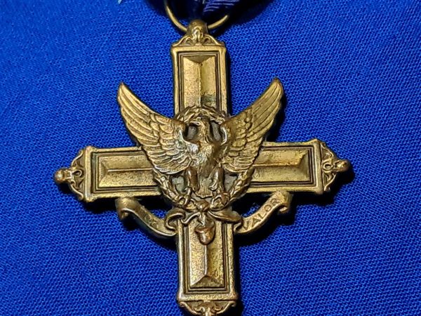 world-war-two-distinguised-service-cross-to-killed-in-action-presely-soldier-1944-europe-missouri-with-purple-heart-grouping-wwii