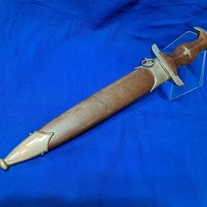 german-world-war-two-ground-dagger-early-s-a-pattern-1933-with-nickel-silver-fittings-excellent-condition-with-scabbard