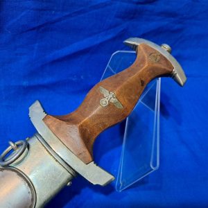 german-world-war-two-ground-dagger-early-s-a-pattern-1933-with-nickel-silver-fittings-excellent-condition-with-scabbard