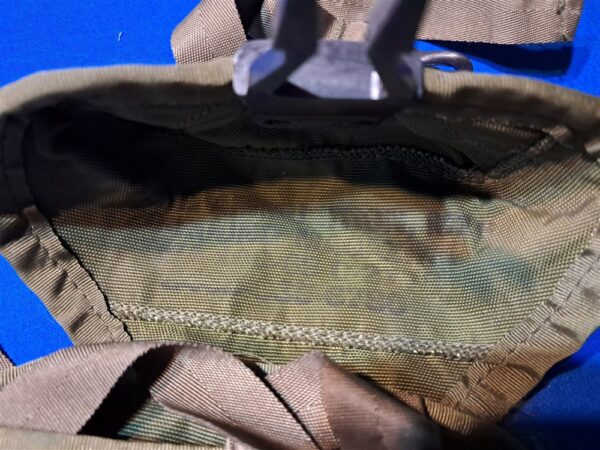 vietnam-war-1968-dated-pouch-for-m-16-rifles-20-round-type-magazines-excellent-near-unissued