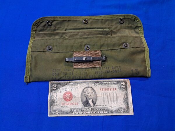 vietnam-war-era-1968-dated-nylon-cleaning-kit-pouch-for-m-16-rifle-empty-unissued-condition