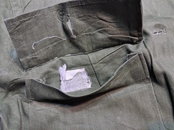 korean-to-vietnam-early-war-womans-female-jacket-field-pattern-herringbone-twill-with-all-patches-and-captain-rank-color-patch