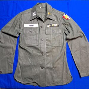 korean-to-vietnam-early-war-womans-female-jacket-field-pattern-herringbone-twill-with-all-patches-and-captain-rank-color-patch