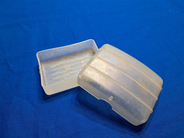 vietnam-war-clear-plastic-ribbed-soap-container-for-field-use