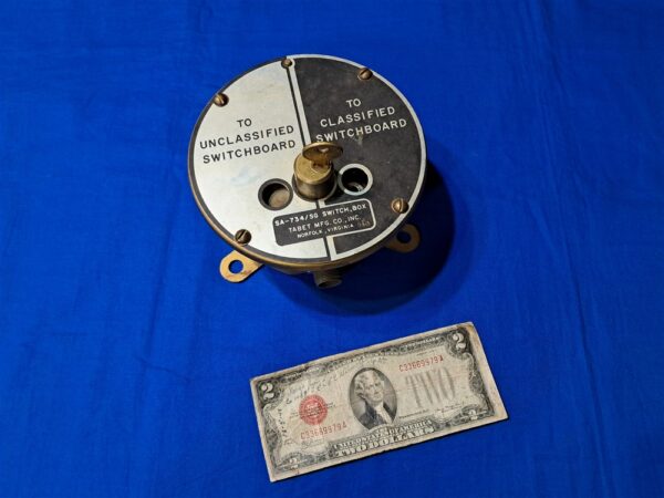 vietnam-period-switch-board-classified-switch-for-communications-on-ship-and-land-with-key-brass