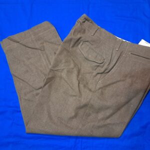 trousers-size-40