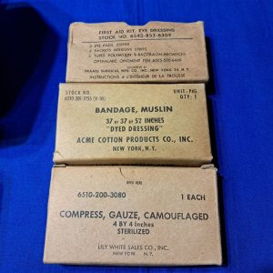 vietnam-war-aviators-first-aid-box-with-contents-minus-medications-bandages-plastic-insert-1968-period-with-case