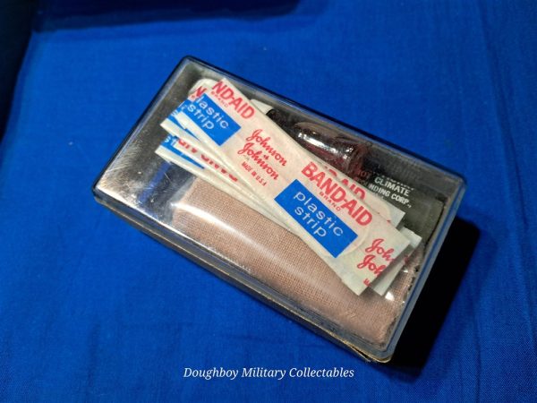vietnam-war-aviators-first-aid-box-with-contents-minus-medications-bandages-plastic-insert-1968-period-with-case