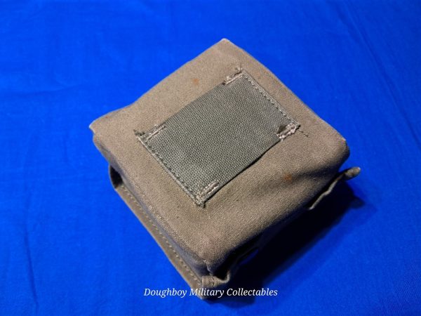 vietnam-war-aviators-first-aid-box-with-contents-minus-medications-bandages-plastic-insert-1968-period-with-case