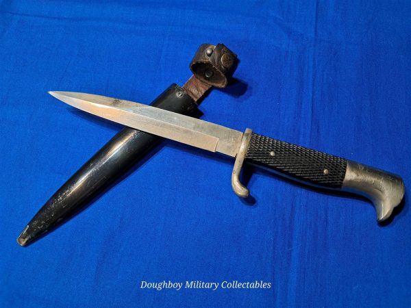 fighting-knife-german german-world-war-one-fighting-knife-officers-private-purchase-model-by-carl-eick-horn-with-squirrels-back-to-back