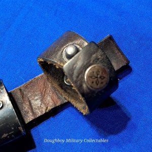 german-world-war-one-fighting-knife-officers-private-purchase-model-by-carl-eick-horn-with-squirrels-back-to-back