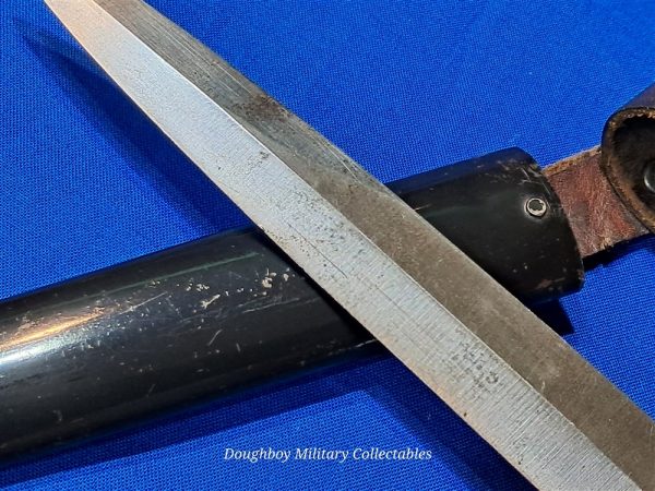 german-world-war-one-fighting-knife-officers-private-purchase-model-by-carl-eick-horn-with-squirrels-back-to-back