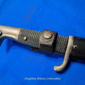 german-world-war-one-fighting-knife-officers-private-purchase-model-by-carl-eick-horn-with-squirrels-back-to-back