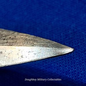 german-world-war-one-fighting-knife-officers-private-purchase-model-by-carl-eick-horn-with-squirrels-back-to-back